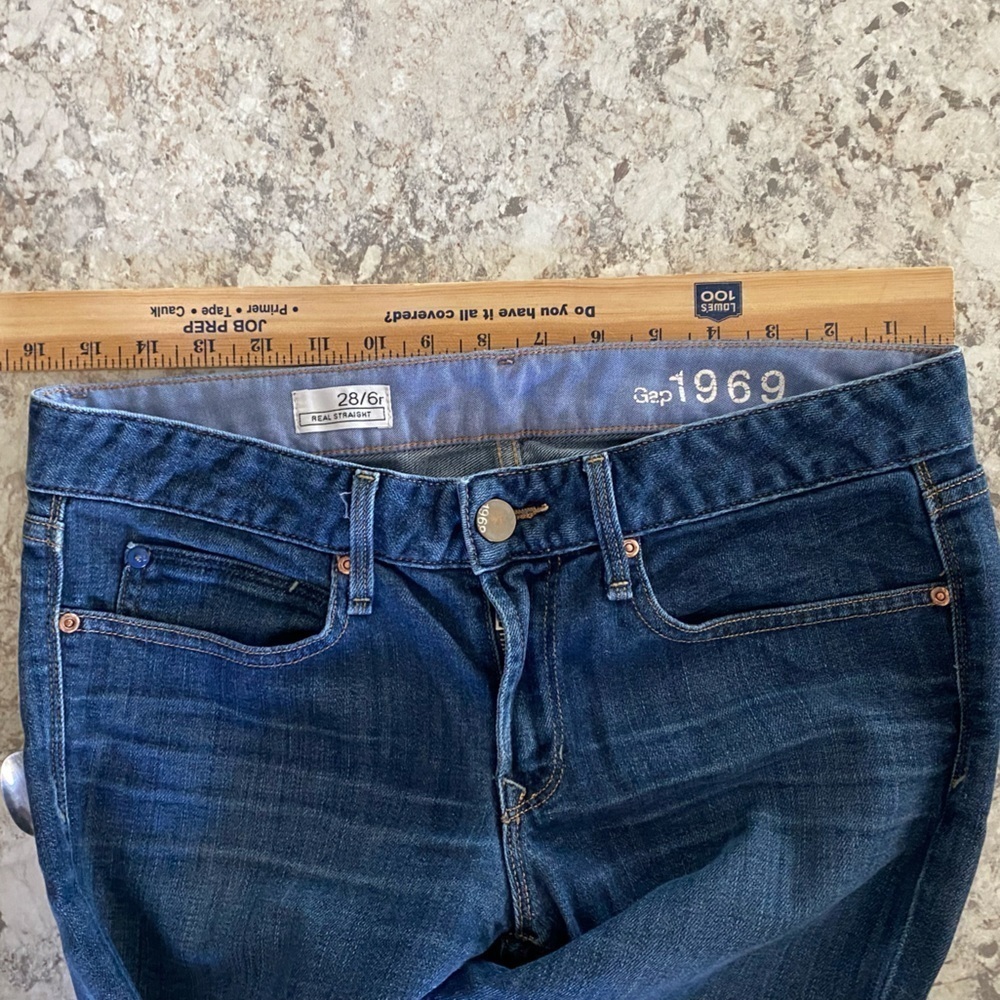 GAP 1969 Real Straight Dark Denim Midrise Flared Jeans Office Basic Size 28 / 6R - Picture 8 of 9